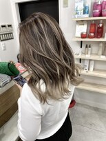 ジゼル(gisele)&nbsp;(小山)2ヶ月前のバレイヤージュ履歴をグレージュに