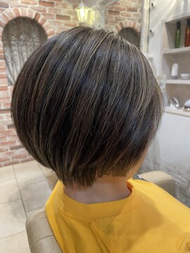 ヴィアンカ(Vianca) 【白髪ぼかしハイライト×ファイバープレックスブリーチ】