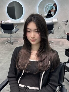 ジーニー 千葉(GENiE) レイヤーカット/韓国ヘア/顔周りカット/グレージュ【佐藤詩門】