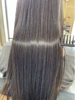 【大在】美髪が続くように先を見据えた施術で縮毛矯正からパーマまで一人ひとりのなりたいを叶える美容室。