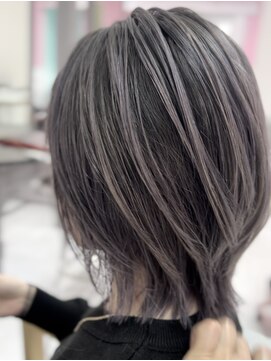 シャルティア(SHALLTIA) ショートバレイヤージュ【山口市美容室】【山口市ハイトーン】