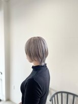 ヒュー(HUE)&nbsp;似合わせカット/クラゲヘアー/姫カットレイヤー