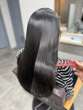 フュー 新小岩(few.) 潤艶暗色ロング