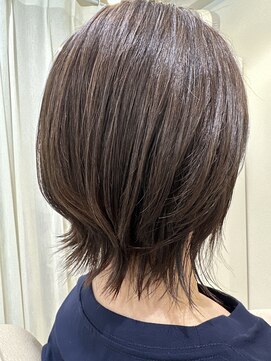 オルオル(olu ’ olu) ミディアムハッシュカット