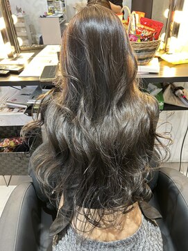 プルメリアドット(Plumeria.) グレージュ