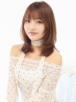 シロフイケブクロ(shirof ikebukuro) ミディアムレイヤー/ワンカールミディ/内巻きボブ/20代30代40代