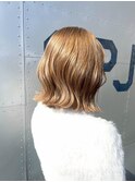 ライトベージュ/ミディアムレイヤー外ハネボブ