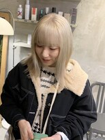 シー(Ciii)&nbsp;stylist イケダ>>ホワイトブロンド