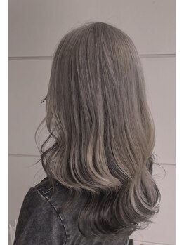 アントワープヘアー 知多半田駅前店(Antwerp hair)の写真/ダメージレベルを見極めて最適な薬剤を使用し、手触り指通りなめらかなうるツヤ髪へ☆