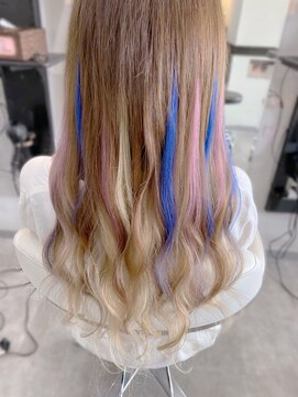 トゥエンティーフォー(24) 夏は派手髪！気分をあげるハイトーンヘア