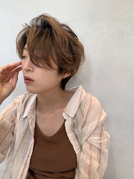 アローム(alom) フラッフィーカールショート