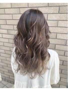 アンダーバーホワイト 阪神西宮店(_WHITE) ホワイトグレージュ！バレイヤージュ！デザインカラー