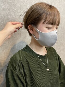 ブービー(BOOBEE) ハイトーンショート