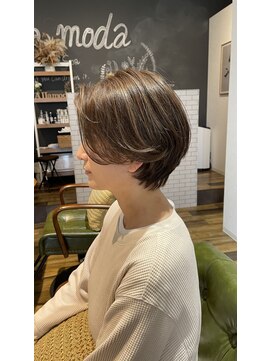 アラ モーダ(Alla moda) ハンサムショート