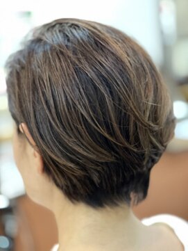 ヘアーアンドチャット リンク 三軒茶屋店(hair&chat LINK) 大人女性の襟足スッキリショートスタイル