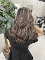 リノート バイ エゴル 名古屋(LINOET by ENGOL)&nbsp;【LINOET名古屋】手島カミラ　グレージュ系ハイライト