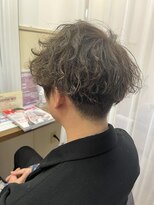 コアフィールフィス(COIFFURE fils)&nbsp;《見附　今町》メンズ　ハイライト＆シルバー