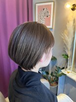 ソフ(soph) 耳掛けショートボブ