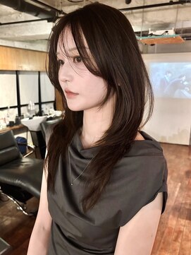 ノラジャーニー(NORA Journey) セミロングハッシュカットレイヤーカット髪質改善