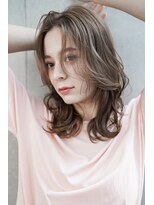 ギークス(GEEKS)&nbsp;【GEEKS渋谷】フェイスレイヤー/くびれミディアム/小顔/ベージュ