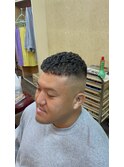 クロップ×アイロンパーマ