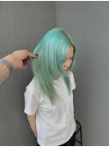 ミントグリーン×レイヤーカット