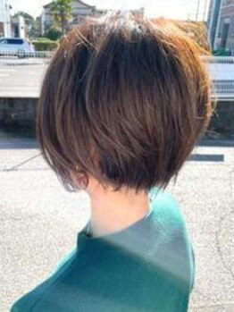 アンビション(Ambition)の写真/“再現性の高いカット”で、サロン帰りのスタイルが続く◎乾かすだけで決まるスタイルで朝も楽ちんに♪