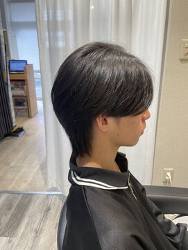 レーゲンボーゲン(REGENBOGEN) センターパートウルフ