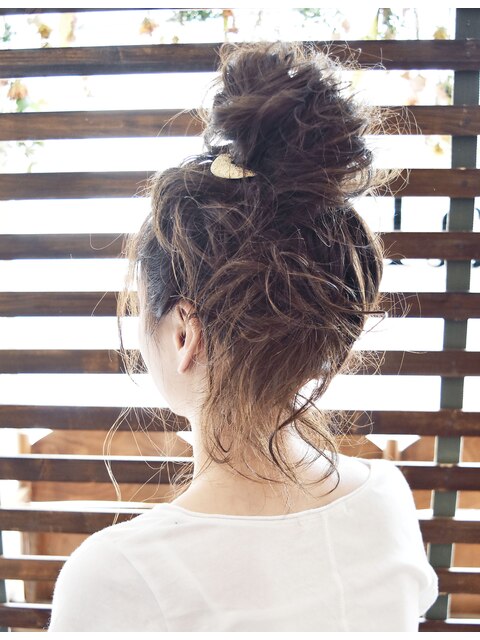 Messy Bun