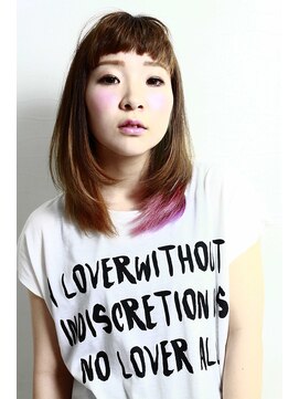 アンクス(anx) ショートバングの個性派ミディ