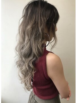 エル セルカ 高田馬場(el CERCA) 外国人風ミルクティグレージュグラデーションカラー【高田馬場】