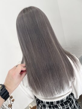 アネラ(Anela) 柔らかグレージュ【平本】