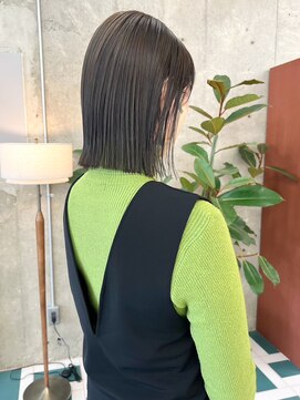 ノエ(noe) オリーブグレージュ