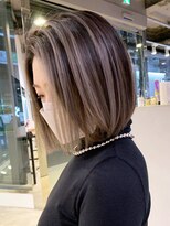 アイティー バイ アルバム 中野店(IT by ALBUM) 大人バレイヤージュ_ショコラアッシュヘルシースタイル_ba442191