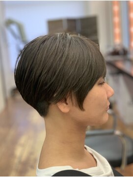 フレンズ 環状通東店(friend's) ミントブルーベージュ×刈り上げショートヘアー　８