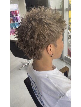 ヘアデザイン ゴドバン(Hair Design Gdobant) スパイキーショートハイトーンウルフメンズカット