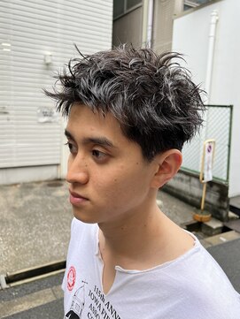 ヒカリス 中崎店(HIKARIS) メンズショート × パーマ
