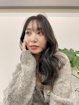 シダ(sida SAIIN) ★ 顔まわりレイヤー20代30代ピンクベージュロングレイヤー