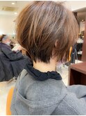 美人シルエットショートヘア