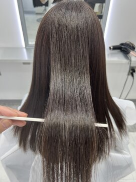 イオエ 心斎橋(ioe) 髪質改善トリートメント20代30代40代【髪質改善ケアカラー】