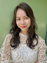 プランツヘアー カーキアッシュ　レイヤースタイル博多美容室