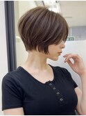 小顔に見せるヘア/ネビージュ/ショートヘア/ショートカット