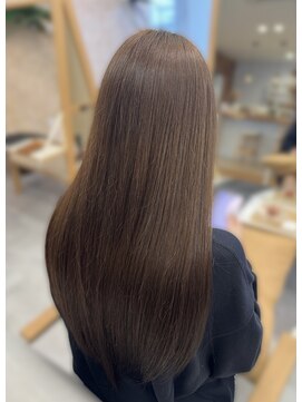 ブローチェラウカ(Broche lauka) メンテカット×アッシュベージュ