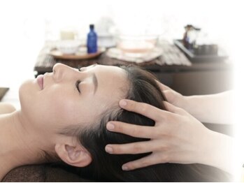サロン プエラ バイ ネオヘアー(salon puella by neo hair)の写真/天然で純粋なアロマオイルと高級スパクリームを使用★コスパ最高級♪癒しの香りで心と身体を同時にケア♪
