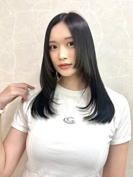 リルアーチ(Lillarch) レイヤーカット/髪質改善/イルミナカラー/韓国風/ブルーブラック