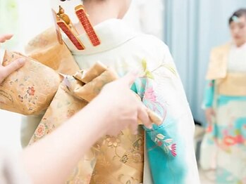 バグース(Bagus)の写真/《大切な日はプロの技で美しく》着付けのベテランスタッフが対応◎特別な一日を最高に輝かせるお手伝いを♪