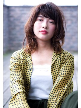 テイラー(Taylor) [Taylor]  外国人風アイスベージュ