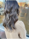 グレージュのロング