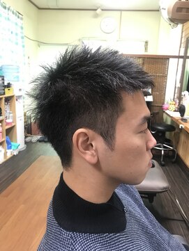 レヴィゼ 爽やかビジネススタイル刈り上げメンズベリーショート20代30代