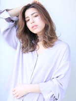 ラ ブレス 天王寺(LaBless)&nbsp;くびれ×外ハネカールの女っぽミディで,上質な色気を放ってみて!